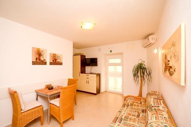 Apartman Dvor Makarska Ruang foto