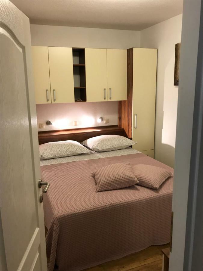 Apartman Dvor Makarska Bagian luar foto
