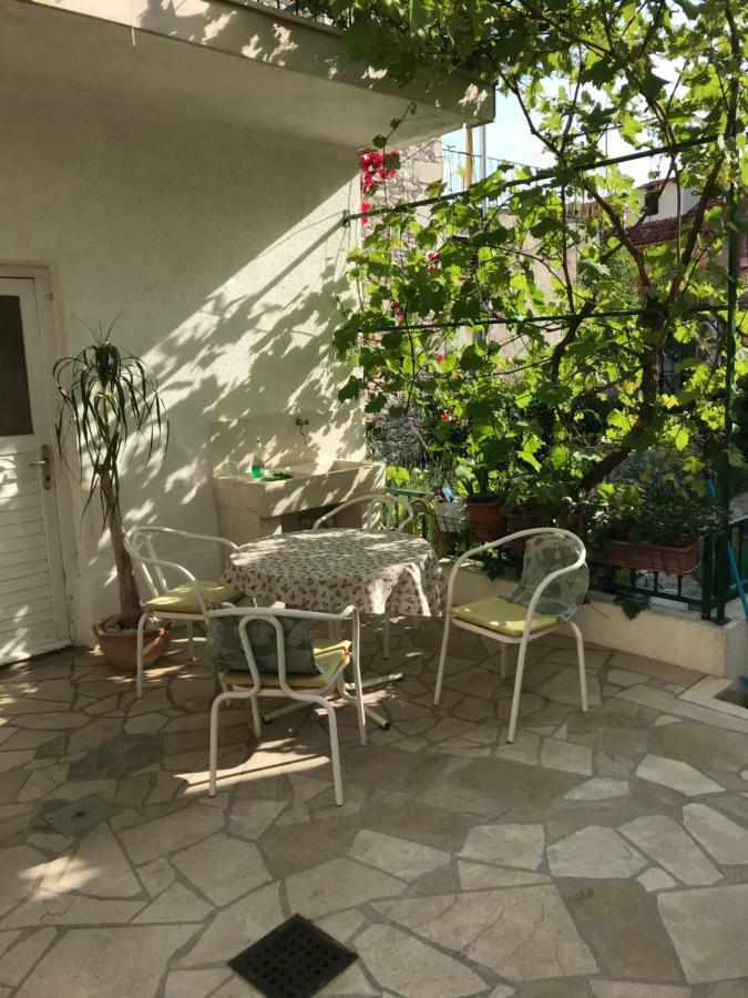 Apartman Dvor Makarska Bagian luar foto
