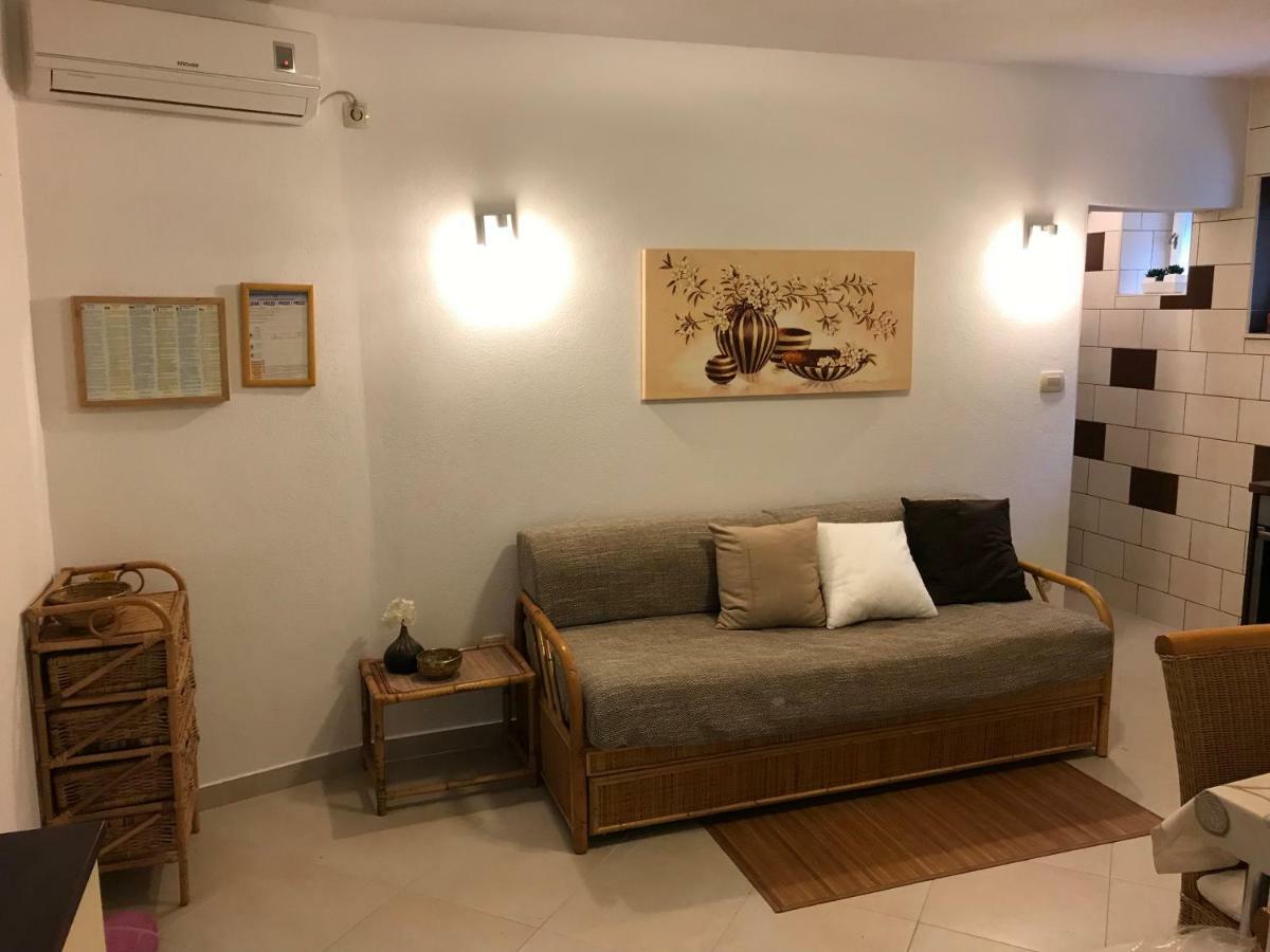 Apartman Dvor Makarska Bagian luar foto