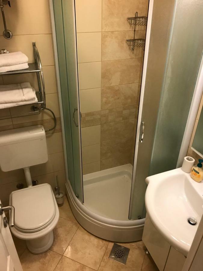 Apartman Dvor Makarska Bagian luar foto