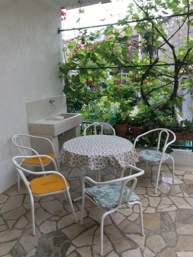 Apartman Dvor Makarska Bagian luar foto